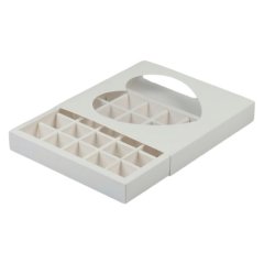 Коробка на 25 конфет с окном белая 22х22х3,3 см ку-178   ку-00178